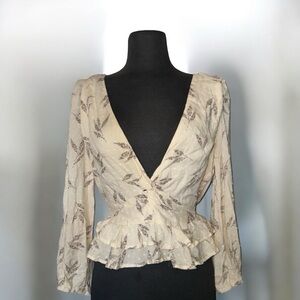 2Bella Long Sleeve  V Neck Ruffle Blouse| Large